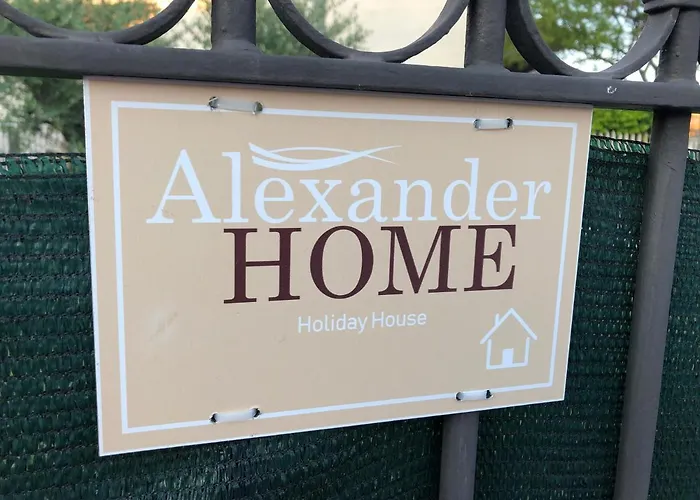 Alexander Dom wakacyjny Pompeja